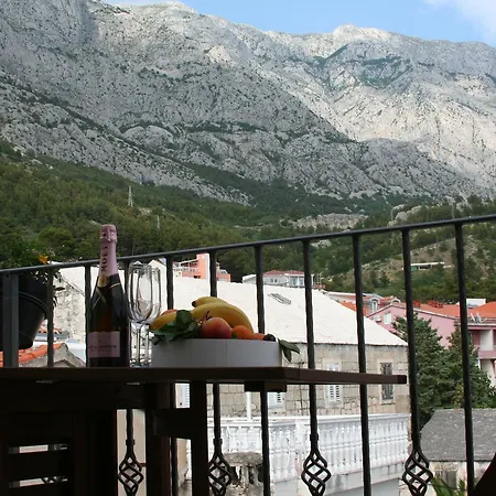 Lux Petar * Baška Voda